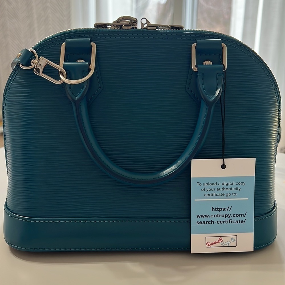Authentic Louis Vuitton Alma BB Epi Leather - Picture 6 of 11